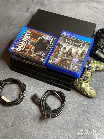 Sony playstation 4 pro 1tb +10 игр +2 геймпада и к