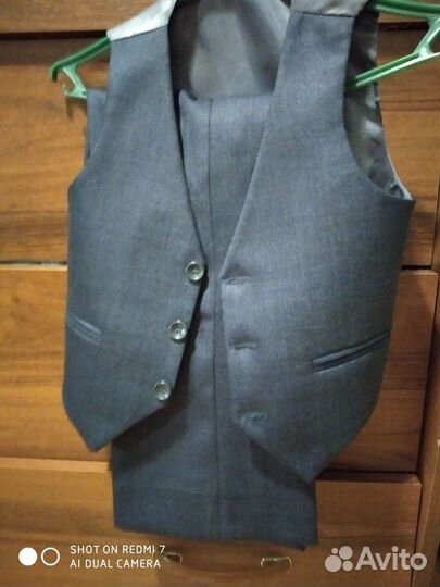 Костюм на мальчика тройка