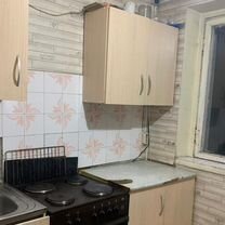 2-к. квартира, 50 м², 6/9 эт.