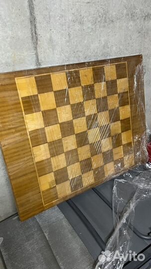 Шахматный стол