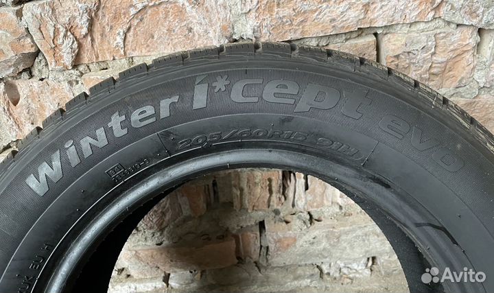 Hankook Winter I'Cept EVO 205/60 R15