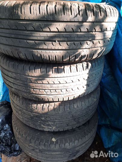 Goodyear EfficientGrip SUV 4x4 235/65 R17 104V