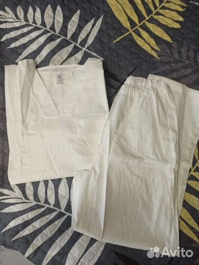 Медицинский костюм