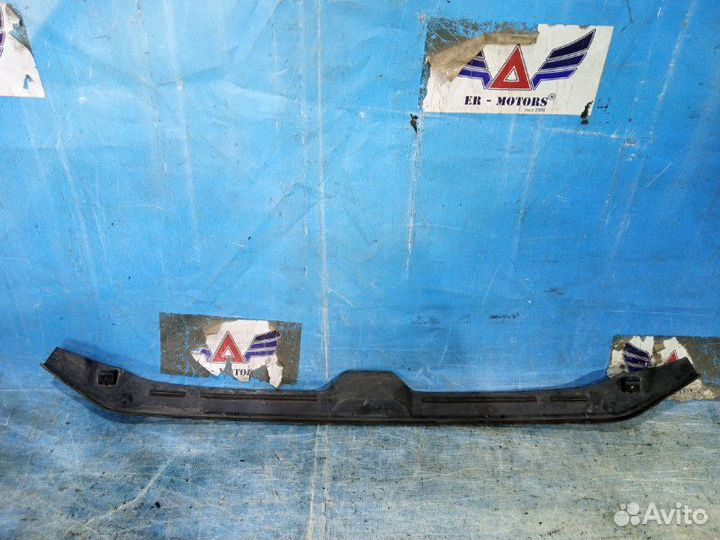 Накладка капота Audi A4 B9 2015