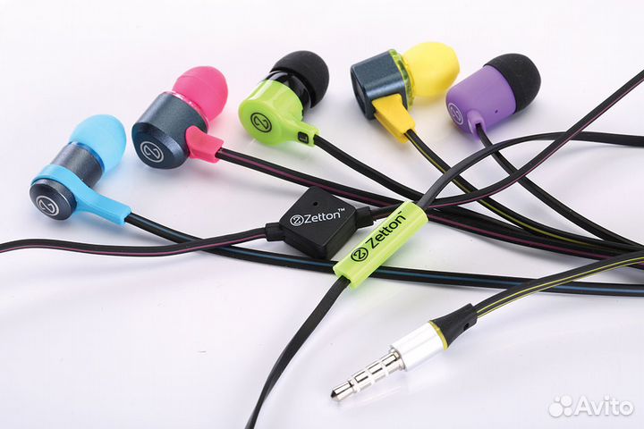 Наушники от вкладышей, до игровых полноразмерных