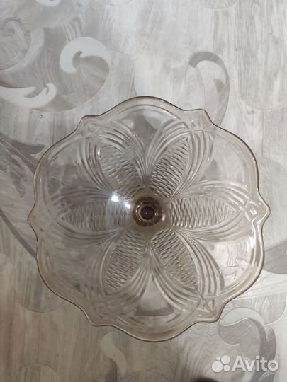 Ваза для фруктов на ножке цветное стекло СССР