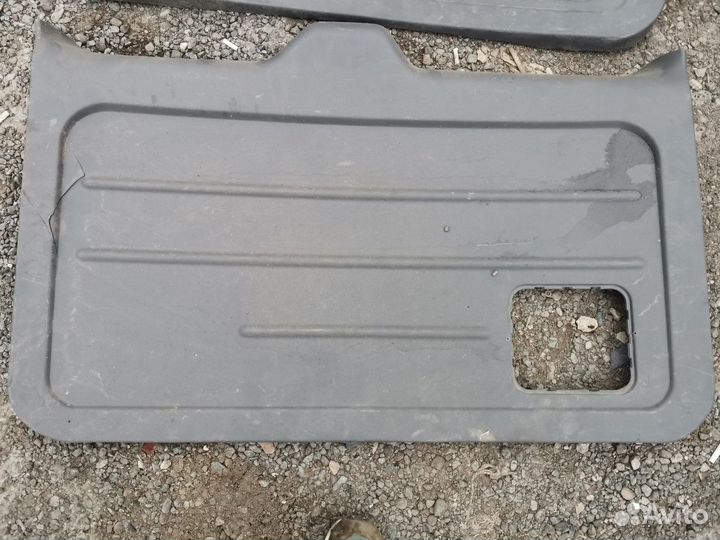Обшивка крышки багажника Chery Tiggo T11