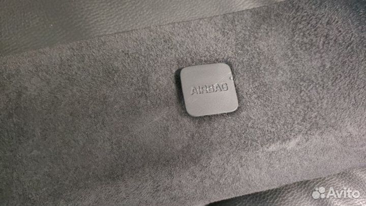 Обшивка стойки передняя правая Land Rover Range