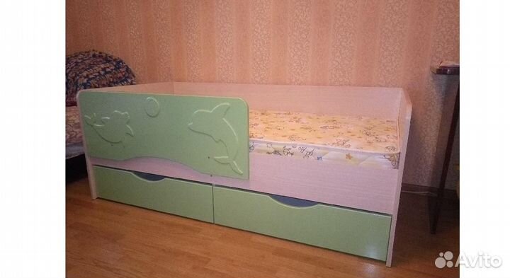 Детская кровать с ящиками