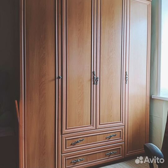 Шкафы шифонеры бу