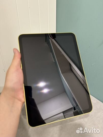 iPad 10.9 2022 64gb 5 циклов заряда