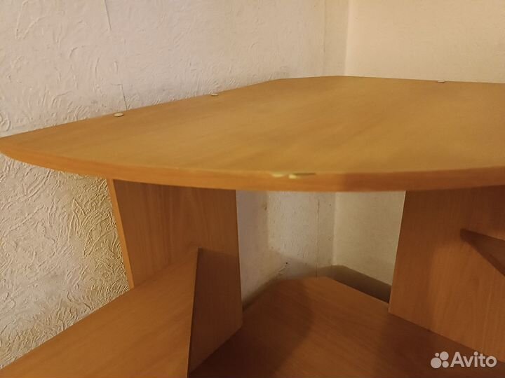 Письменный стол бу угловой