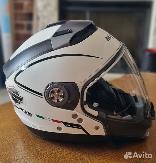 Шлем для мотоцикла с переговорным устройством