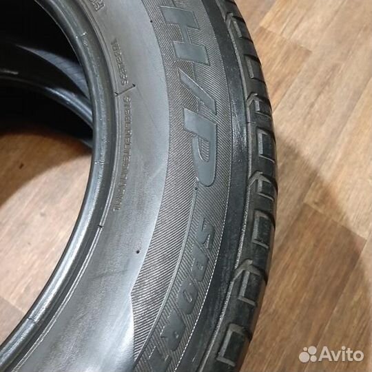Bridgestone Dueler H/P Sport 215/65 R16