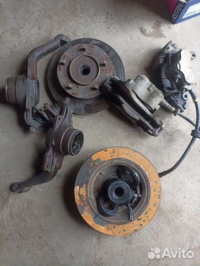 Поворотные кулаки Нива 2121,2123