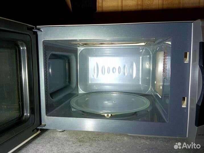 Микроволновая печь LG