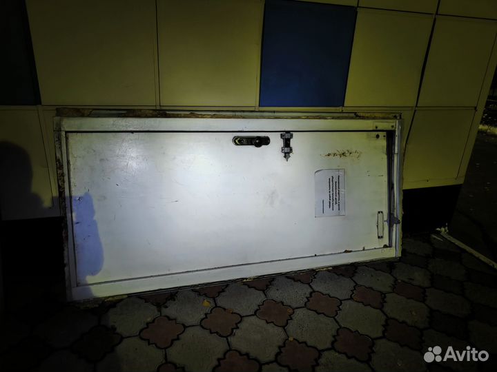 Металлическая дверь бу