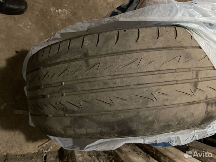 Bridgestone MY-02 Sporty Style 215/45 R17