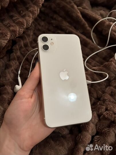 iPhone 11, 128 ГБ