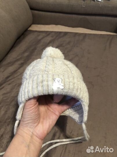 Шапка тёпленькая для малышей до полугода