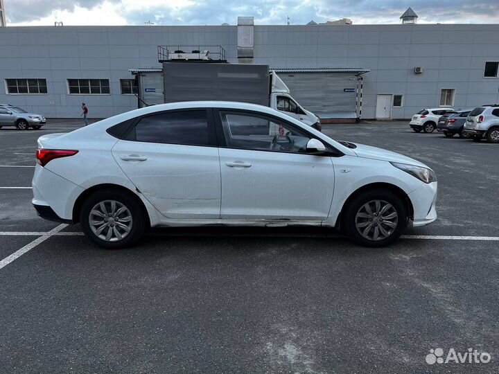 Hyundai Solaris 1.4 AT, 2020, 220 000 км