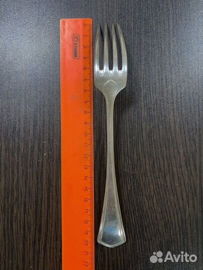 Вилка серебряная