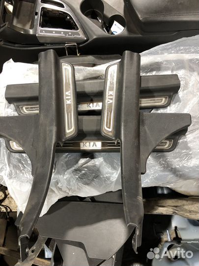 Накладные порожки с подсветкой оптима 3