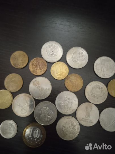 Продаю монеты