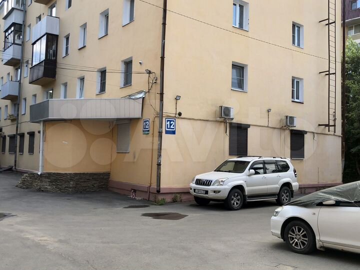 Самый Центр, Первая линия, 60 м²