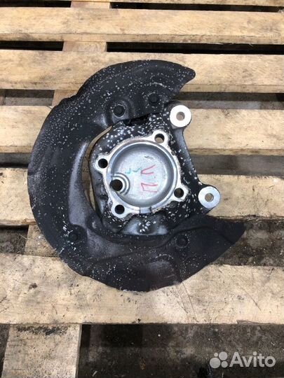 Кулак поворотный передний левый Bmw 1 E87 N45B16