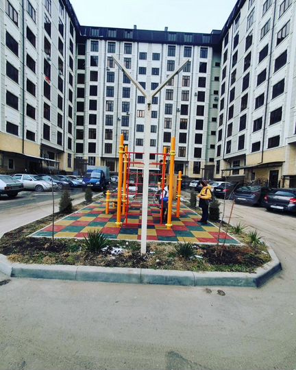 2-к. квартира, 84 м², 4/10 эт.