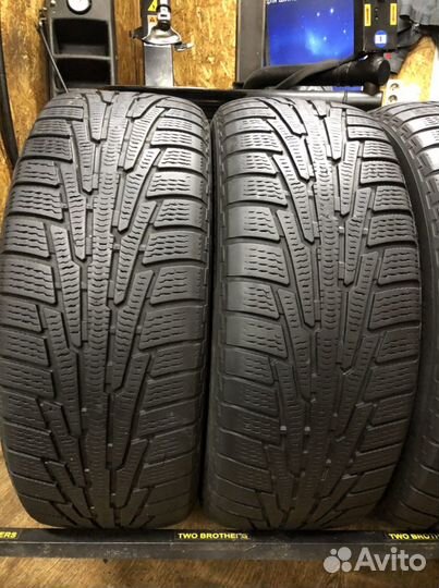 Nokian Tyres Hakkapeliitta R 235/60 R17 106R