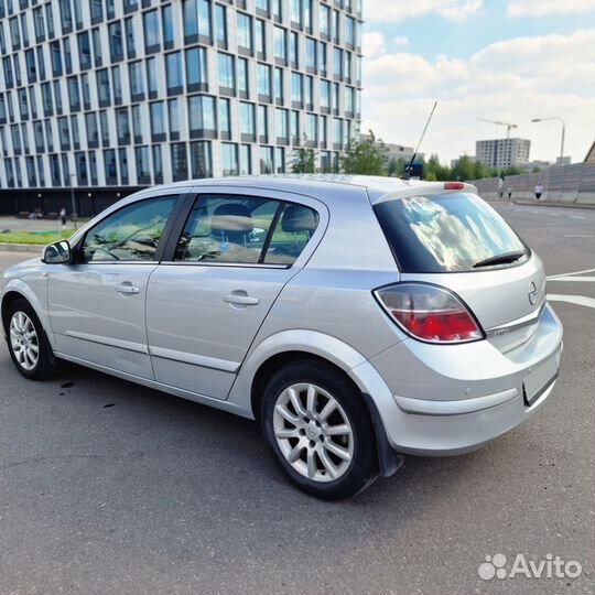 Opel Astra 1.8 AT, 2012, 207 000 км