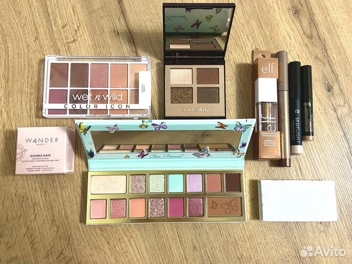Тени для век delilah, Too Faced, Charlotte Tilbury