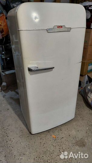 Холодильник ЗИЛ москва рабочий