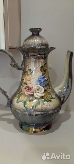 Кофейный чайный сервиз с лепниной