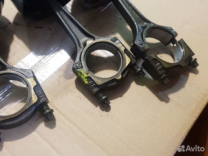 Опель вектра астра зафира шатуны с поршнями X16XEL