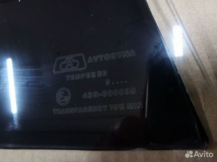 Стекло двери задней левой (форточка) Daewoo Nexia