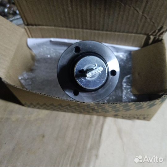 Втягивающее реле Форд Ford