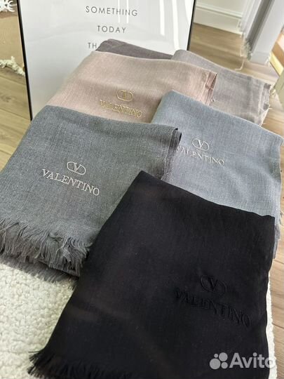 Шарф Valentino