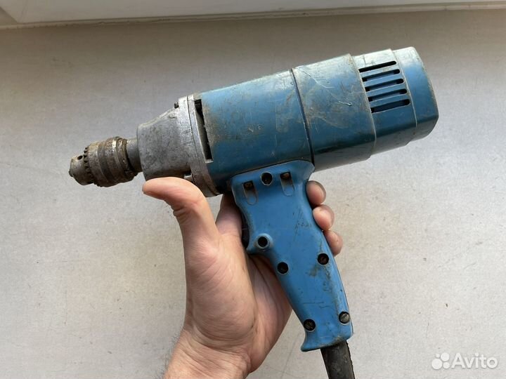 Ретро дрель