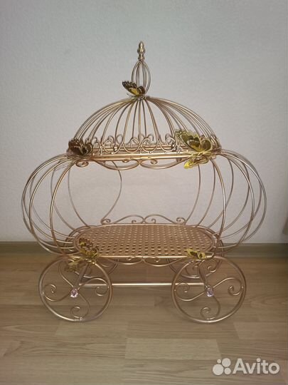 Хонча для свадьбы (золотая карета)