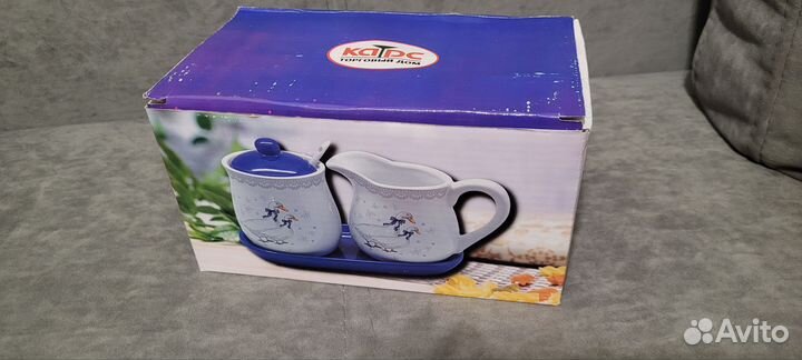 Набор молочник и сахарница