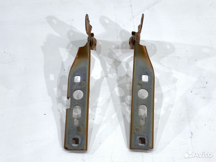 Петли капота Audi Q3 8U