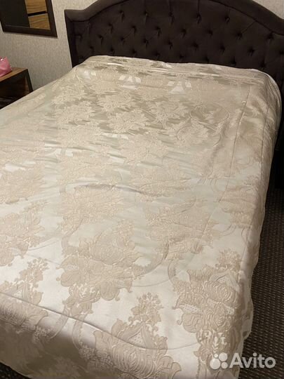 Жаккардовое покрывало