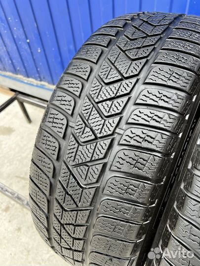 Pirelli Winter Sottozero 3 215/55 R17