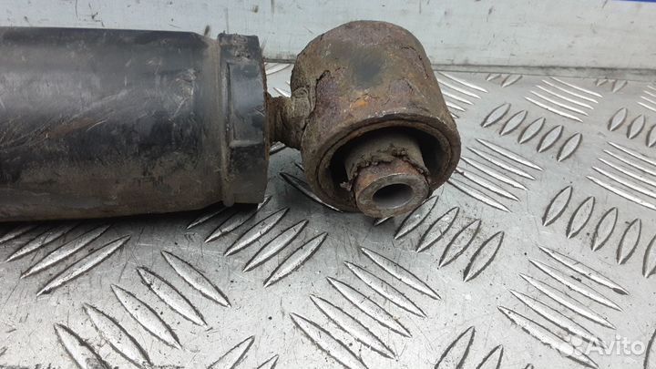 Амортизатор задний Nissan Qashqai J10