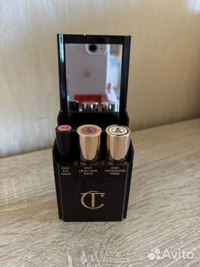 Продам набор Charlotte Tilbury
