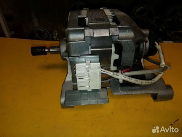 Двигатель от стиральной машины аристон