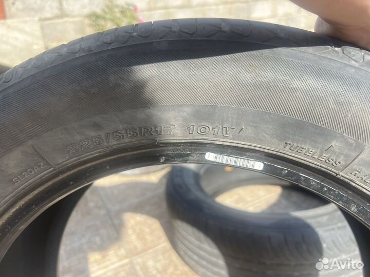 Kumho KRA01 225/55 R17 150B